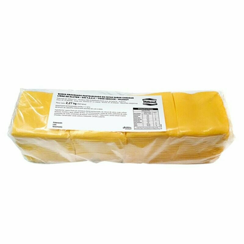 Queso cheddar feteado Milkaut