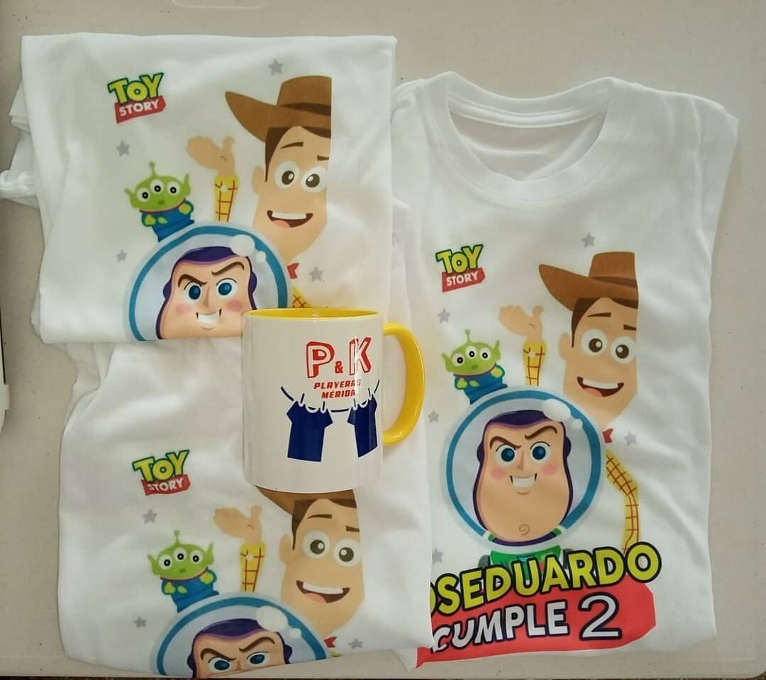 Playera de poliéster tacto algodón personalizada con  sublimado