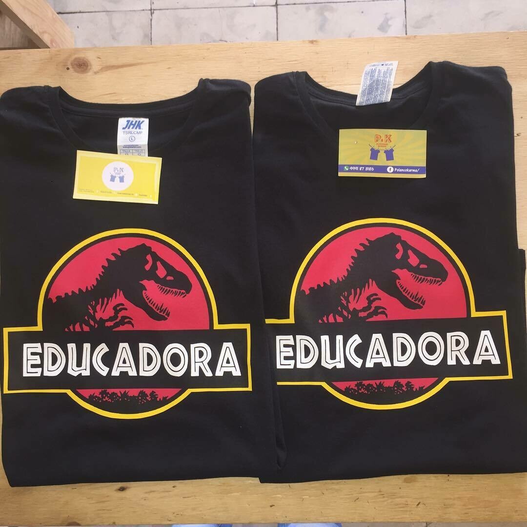 Playera de algodón 100%  de color personalizada con parche sublimable