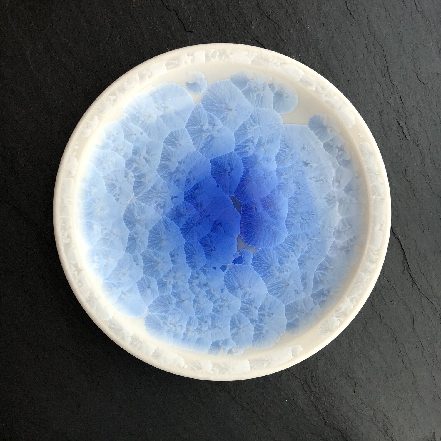 京焼 清水焼陶あん 花結晶小皿丸平皿 青白 京焼 清水焼陶あん 花結晶小皿丸平皿 青白