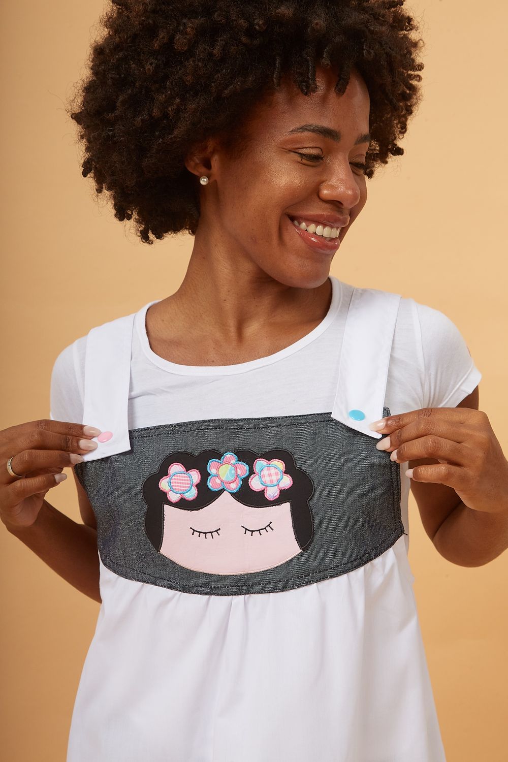 CAPRICHOSA BLANCO CON JEANS con Frida