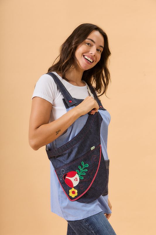 JUMPER CUADRILLÉ con  BANDOLERA  de  VAQUITA