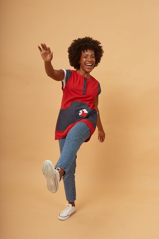 CAMILA ROJO con vaquita