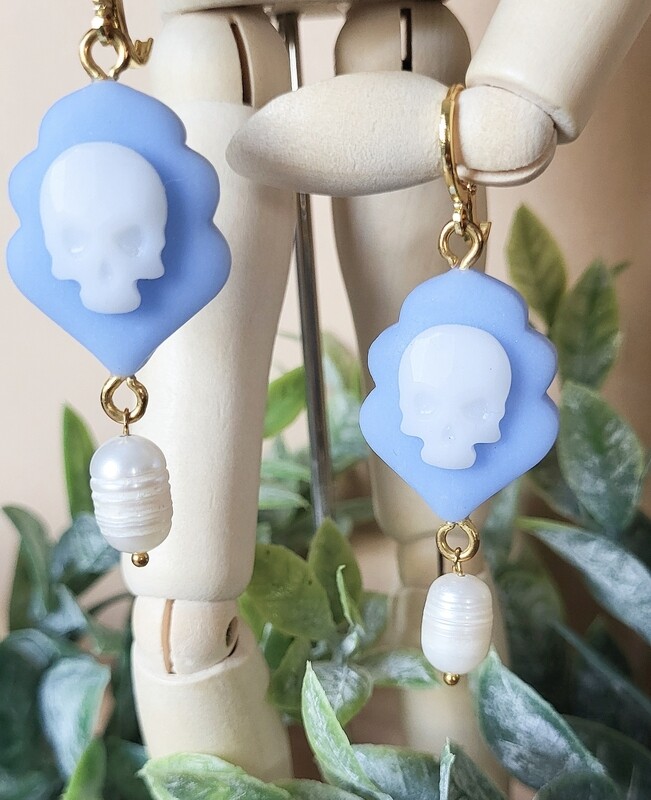 Dainty Skulls