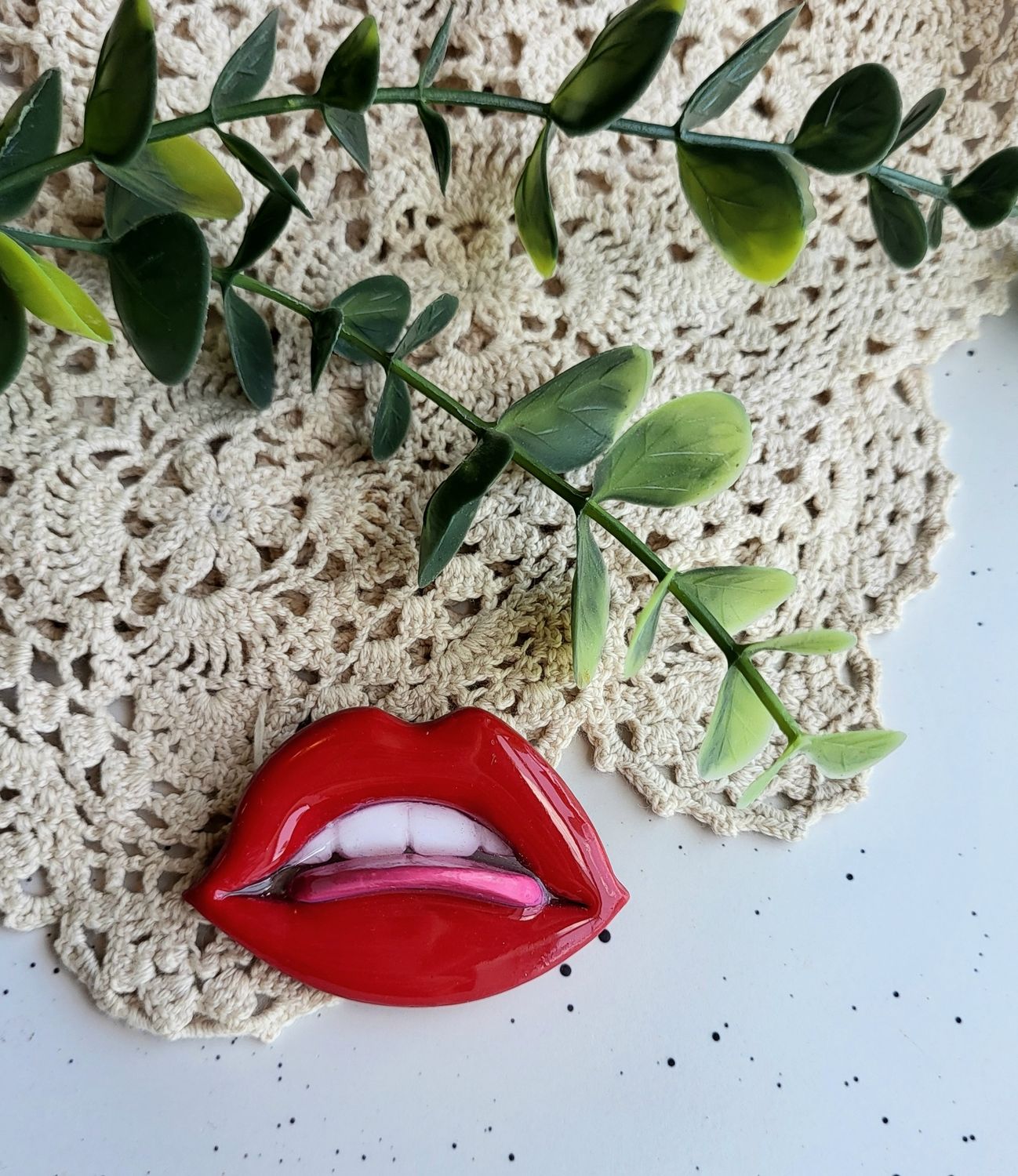 Kiss Me Pin