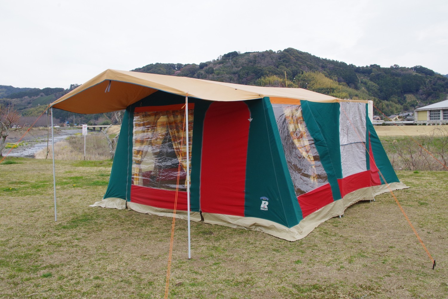 Raclet tralior tent 