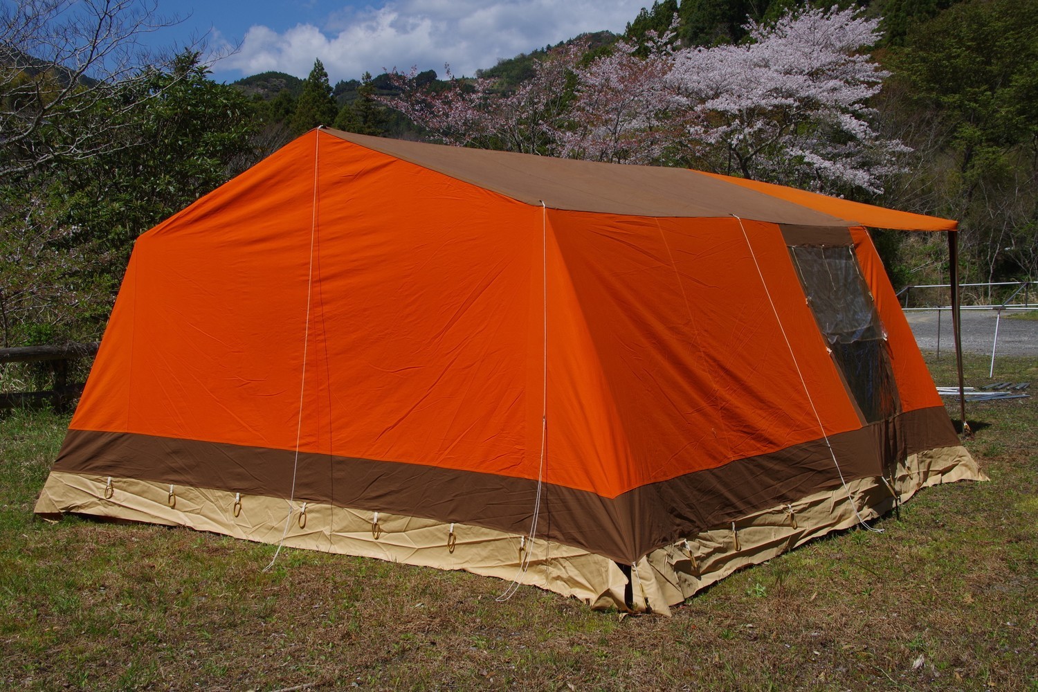 ドイツ製 POUCH × Camping Star 新品同様 大型ロッジテント