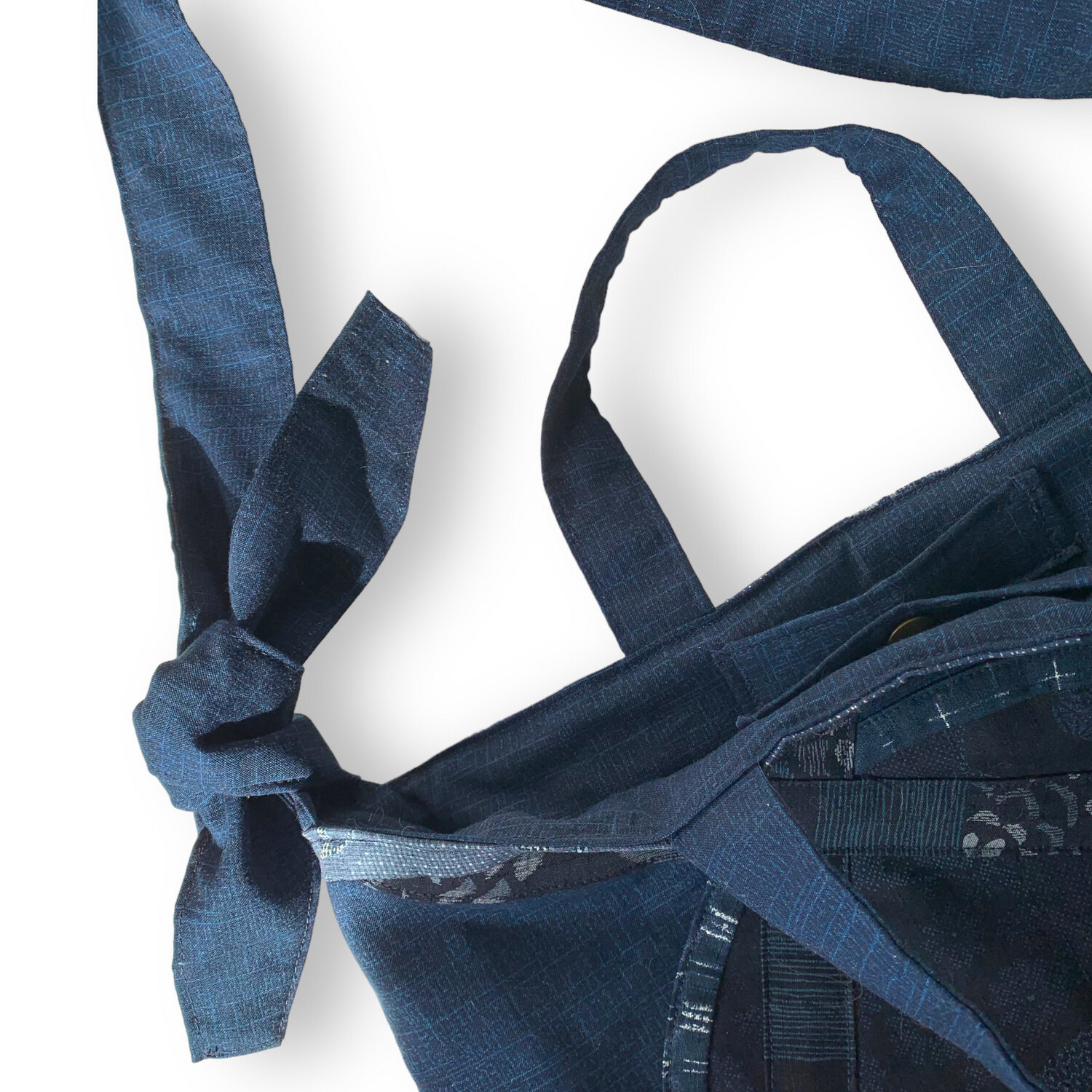 Shoulder Bag With Knot