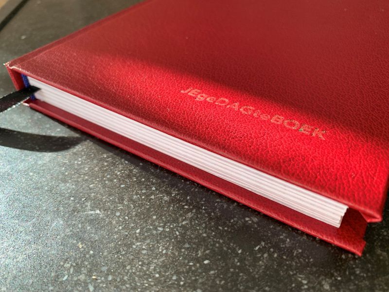 JEgeDAGteBOEK leer ROOD