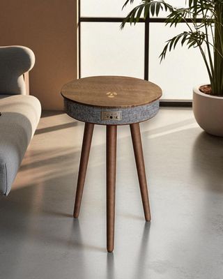 Mesa Parlante Inalámbrica Bluetooth con Carga para Celular