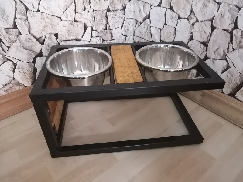 Dog and Cat Feeding Station. Ayo (Full of joy)