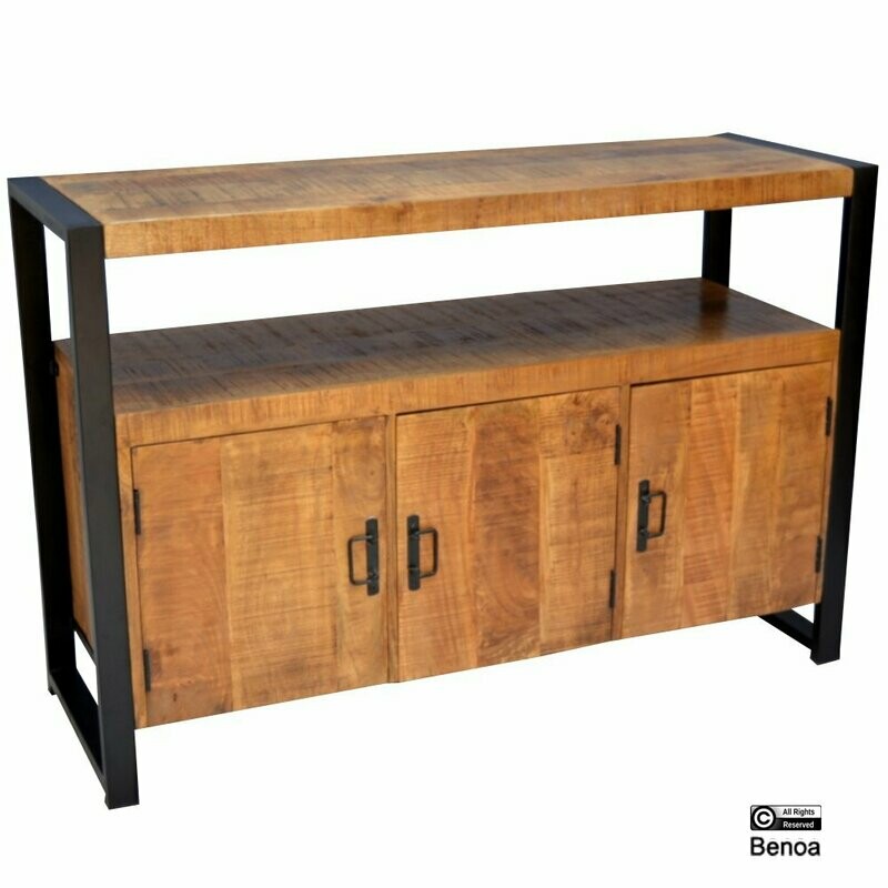 Britt dressoir 135cm met 3 deuren