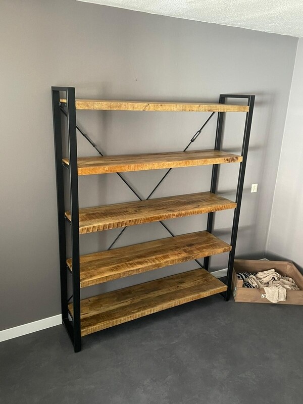 Britt boekenkast 160 cm