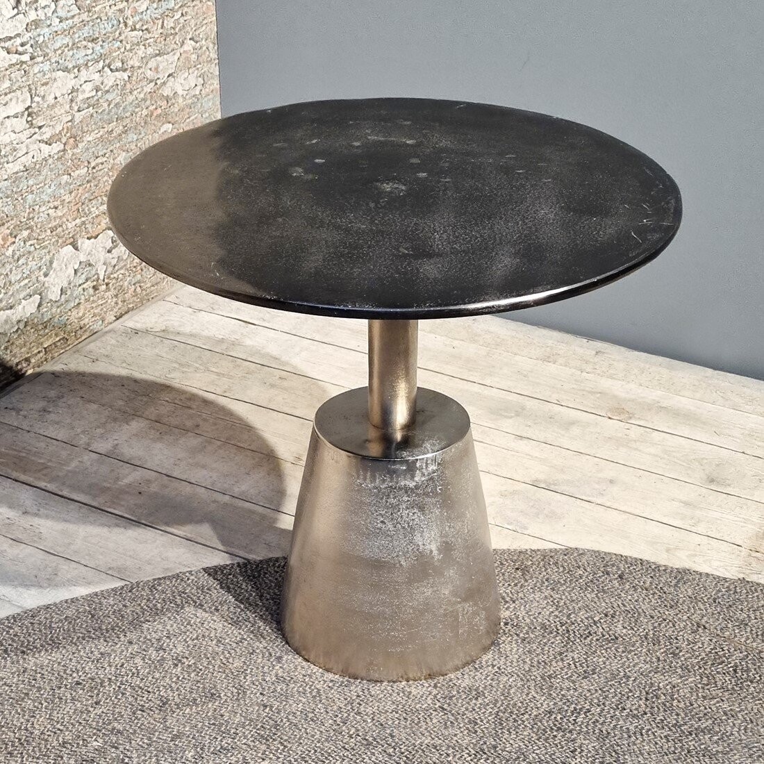 Bijzettafel zwart nikkel 61cm