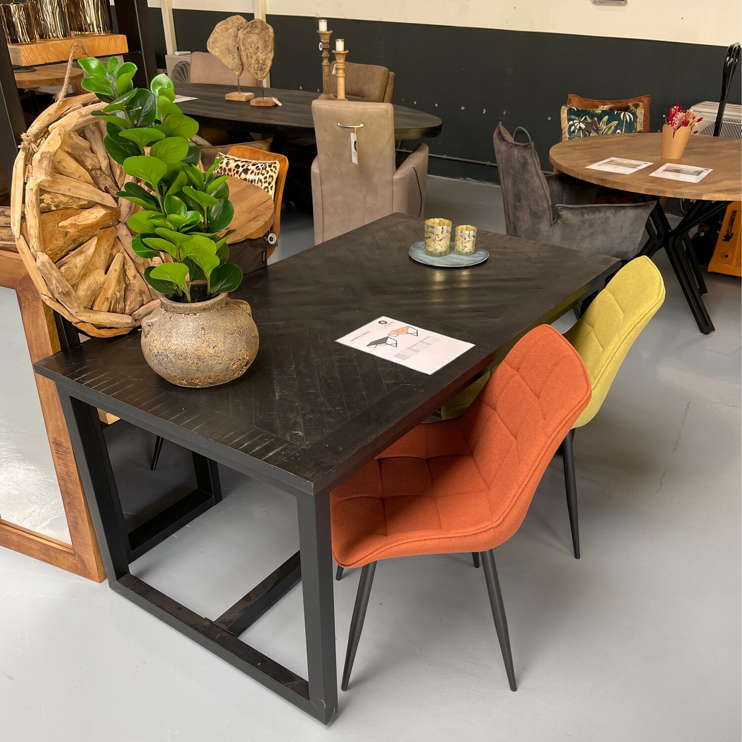Jax eettafel (visgraat) black