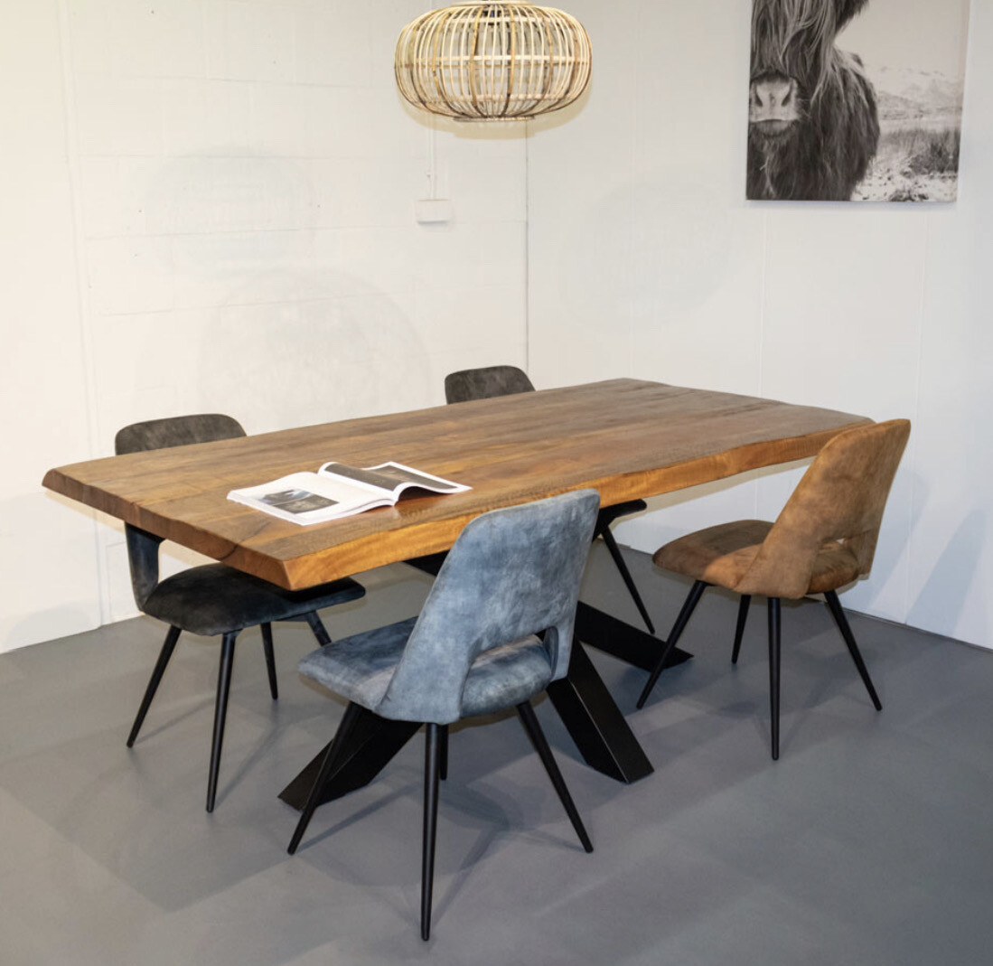 Boomstamtafel massief mangohout + poot naar keuze