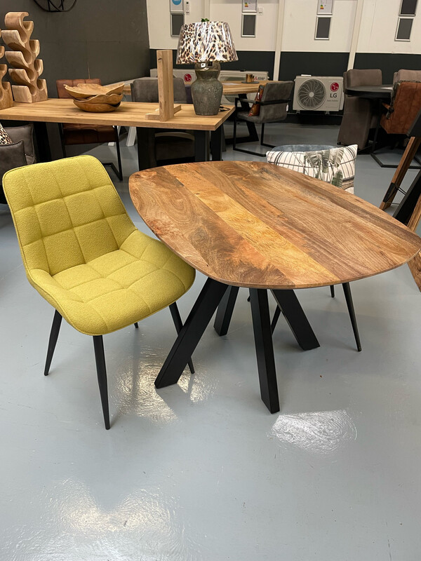 Eettafel Deens ovaal (mangohout)