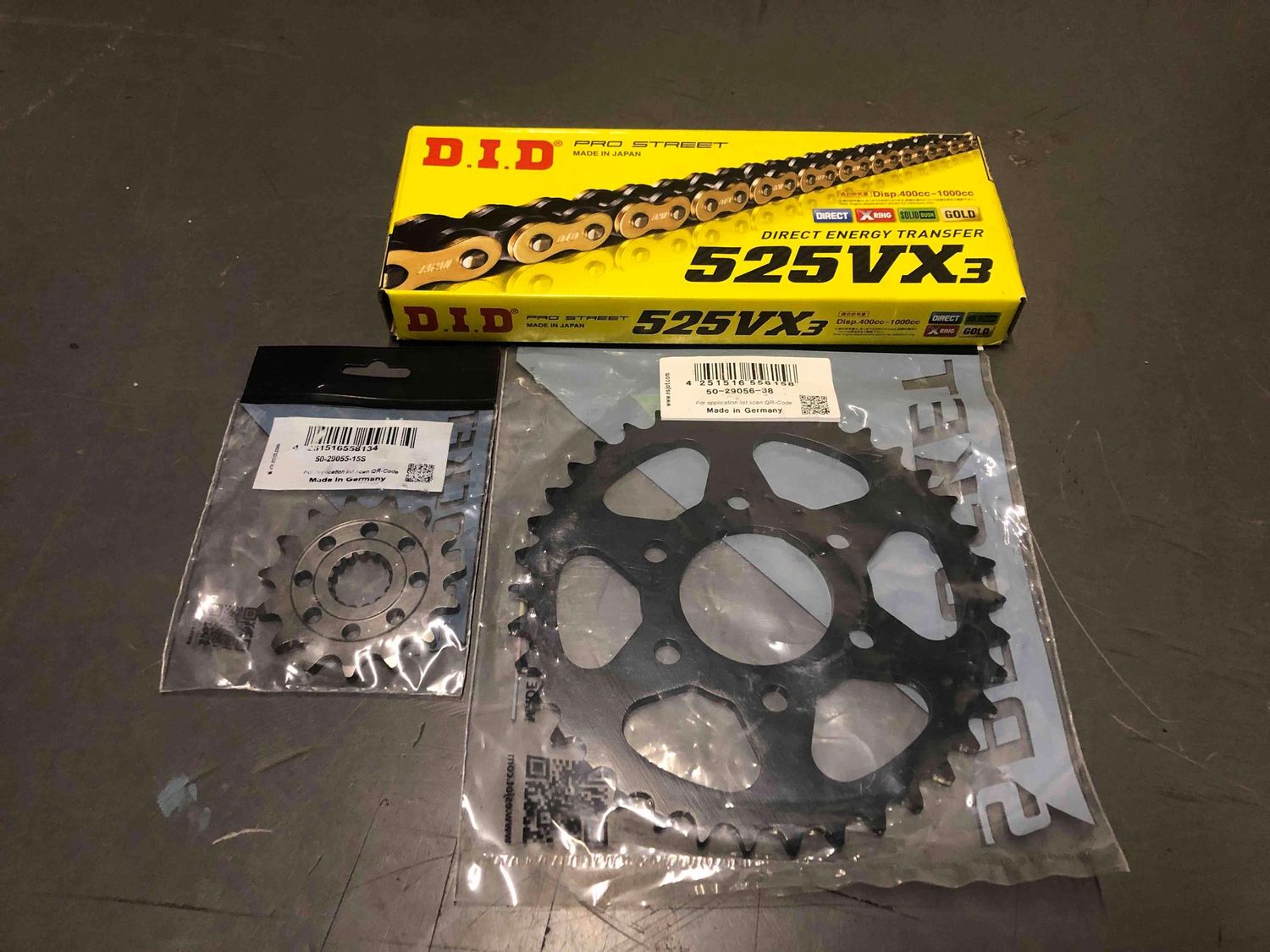 D.I.D KETTENSATZ  525VX3-Gold/Black (15 Zähne) - REH 410
