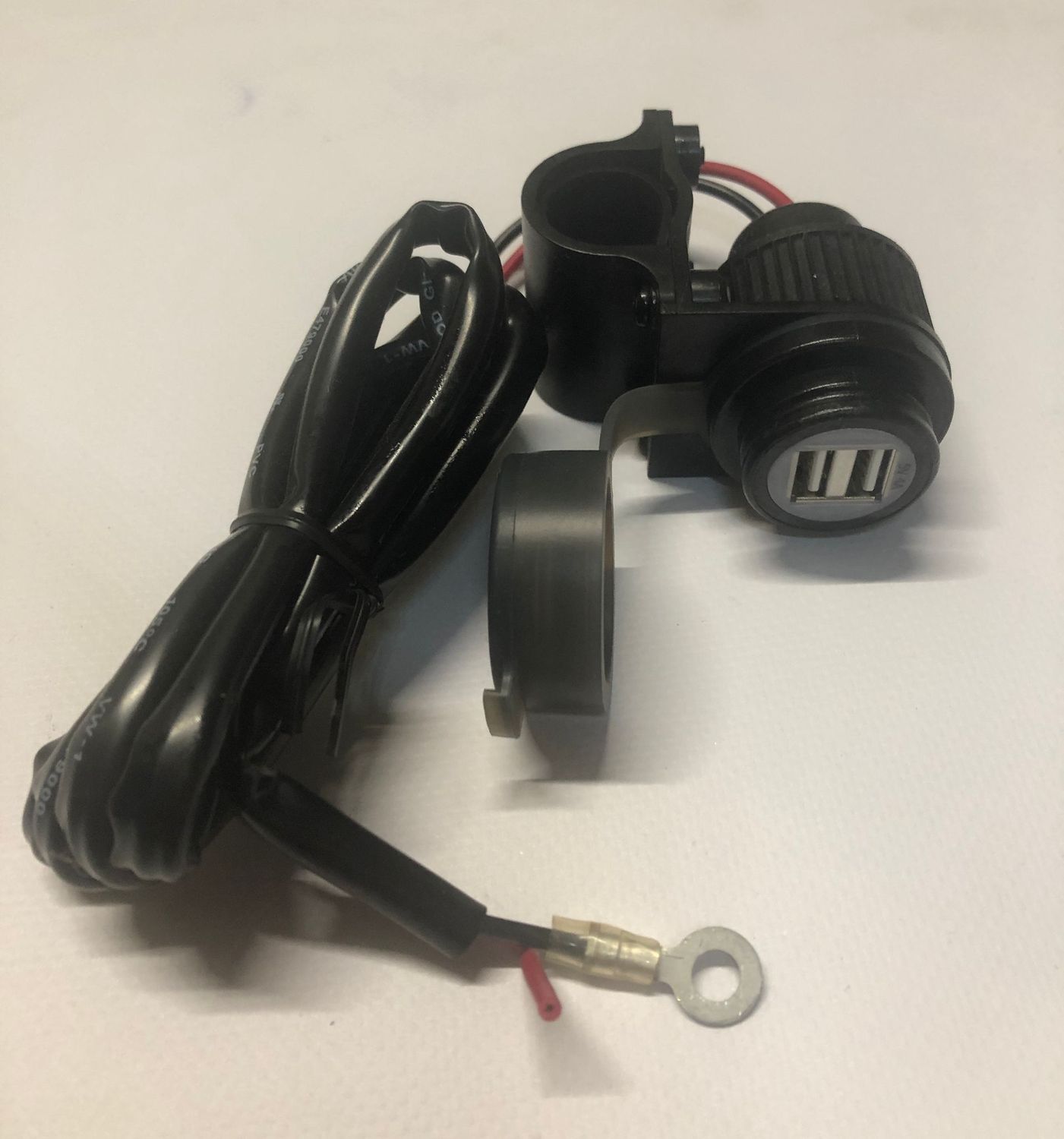 USB-Steckdose mit 2 Anschlüssen
