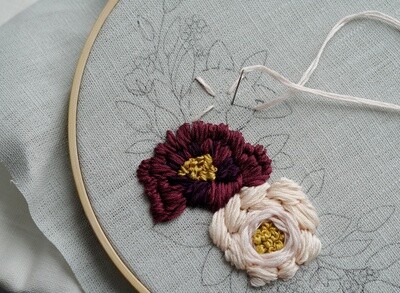 "Garden roses and burgundy dahlia" pdf pattern 20 cm (8")