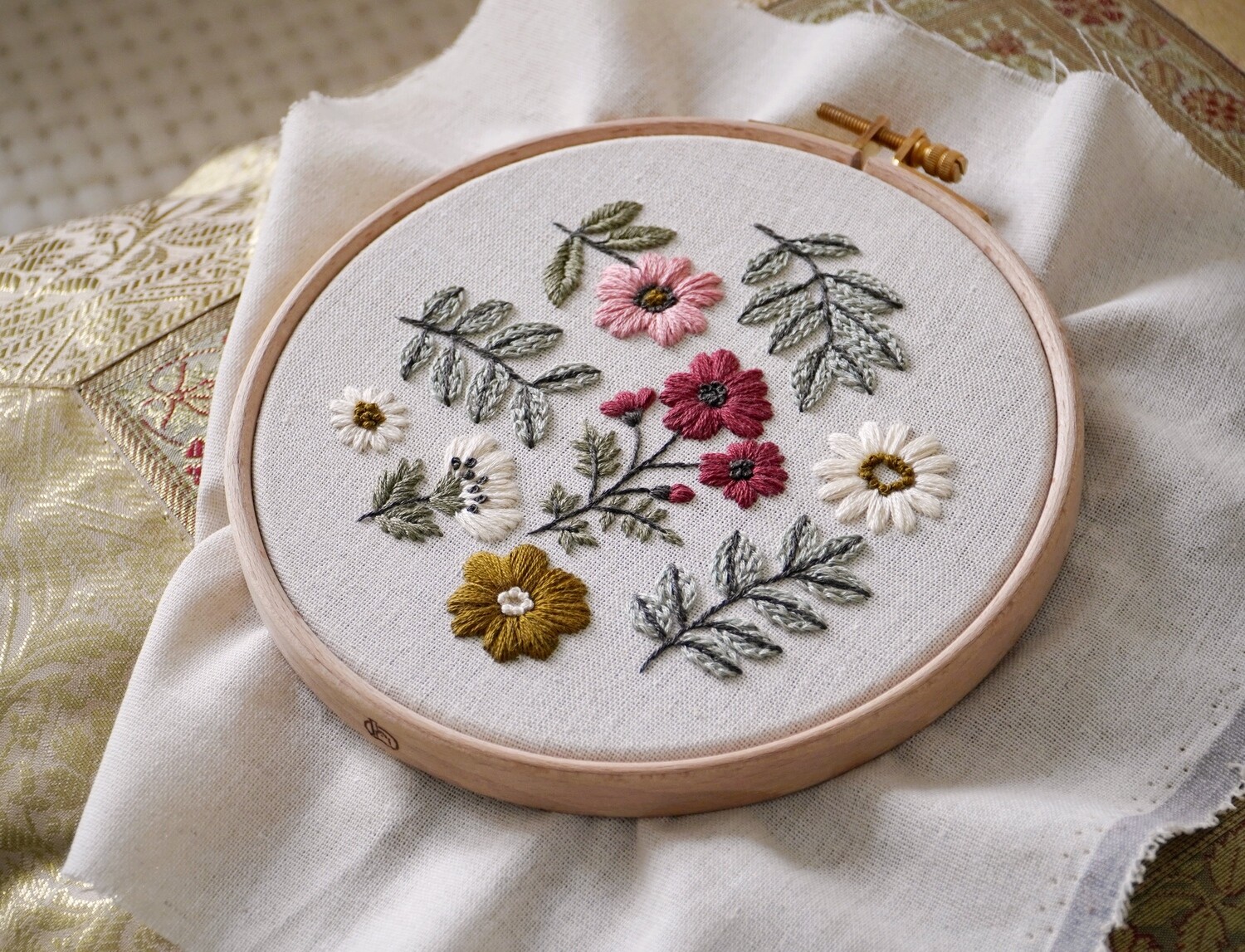 FREE "Vintage botany" pdf pattern 15 cm (6") + video tutorial