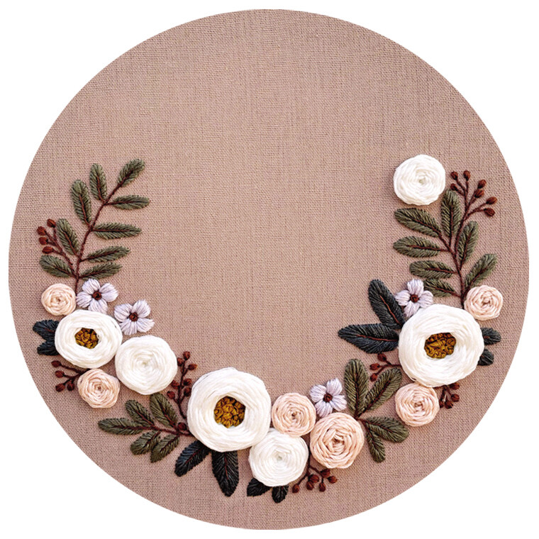 "Snow White's garden" pdf pattern 26cm, 25cm + video tutorial