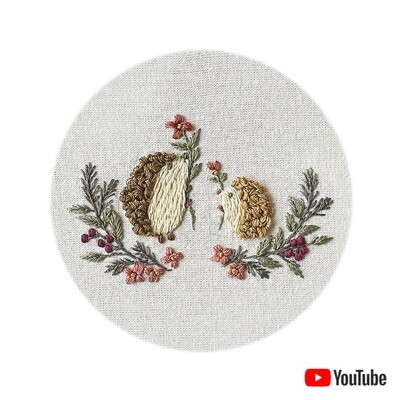 "Hedgehogs in the forest" pdf pattern 10 and 15 cm (4" and 6") + video tutorial