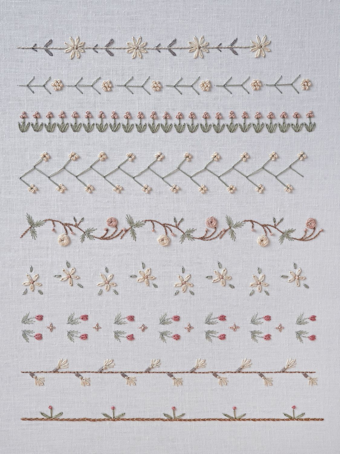 "Blooming meadow" Ornaments. 9 seamless embroidery patterns + video tutorial