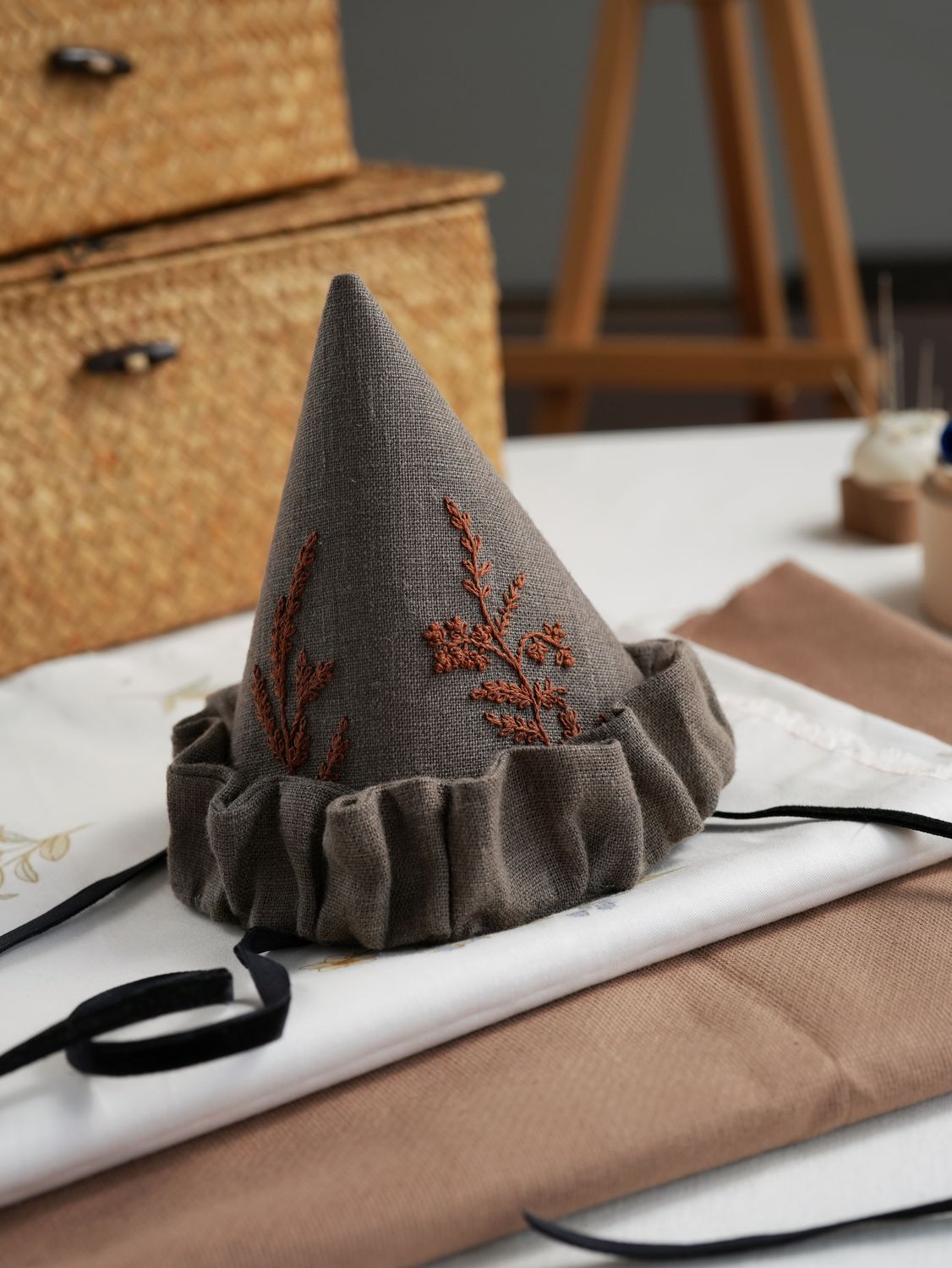 &quot;Party hat&quot; | sewing pattern + embroidery pattern + DIY video tutorial