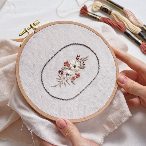 "Beatrice" embroidery pattern 15 cm + video tutorial
