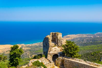 Bellapais Abbey and St Hilarion Castle Private Tour from Larnaca