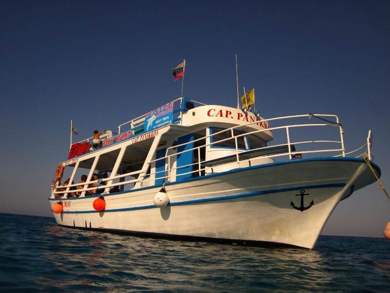 2 hour private boat trip Captain Panikkos Protaras