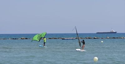 Learn to Windsurf Larnaca