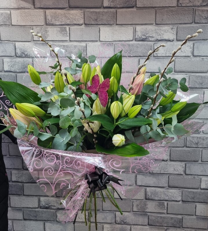  Lilly Bouquet