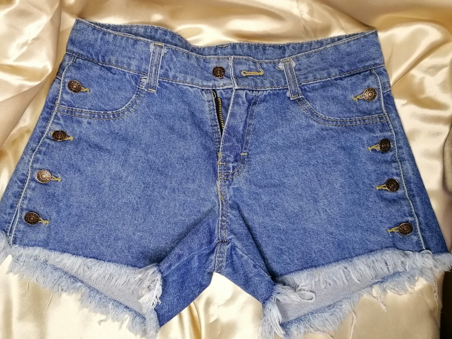 Short botones