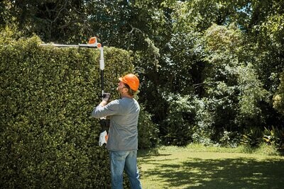 Cordless Long-reach Hedge Cutters