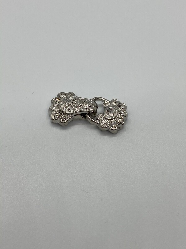7926 Vintage Style Magnetic Hinge Cl