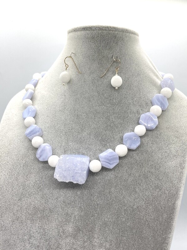 8632 Blue lace agate set