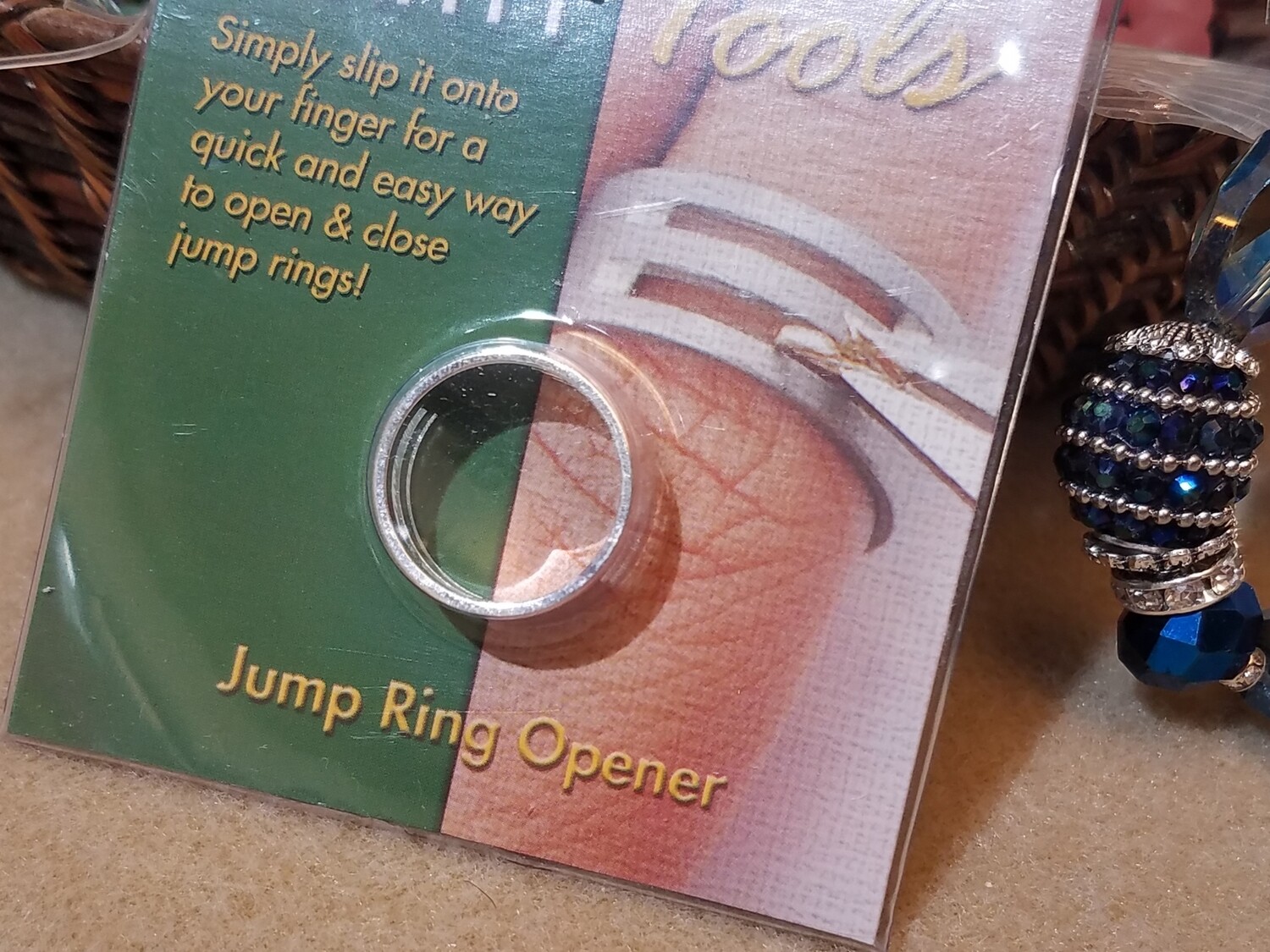 Jump ring opener
