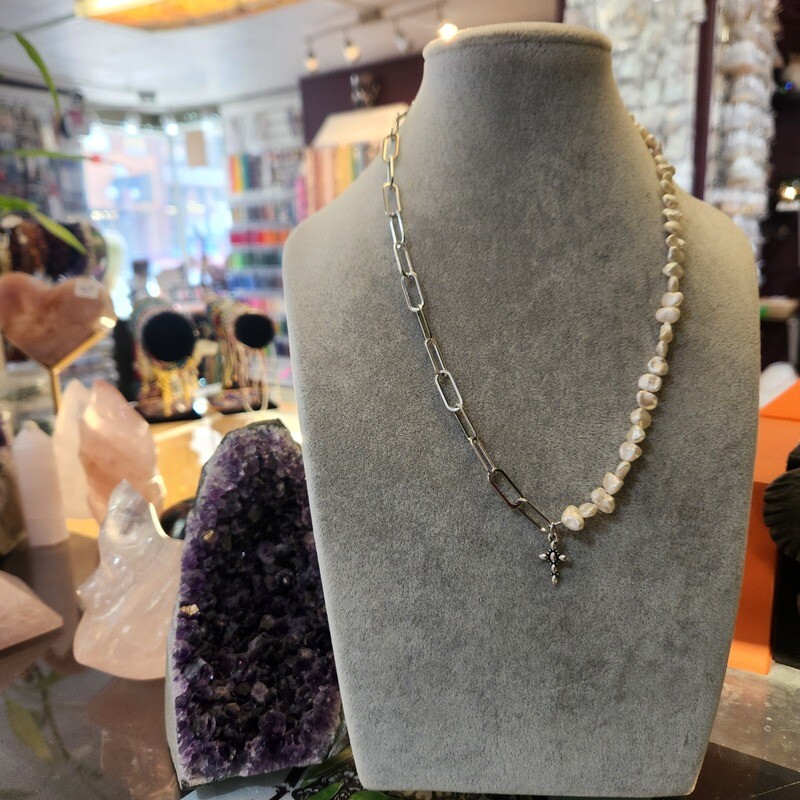 102502 Freshwater Pearl Asymetrical 20&quot; Adjustable