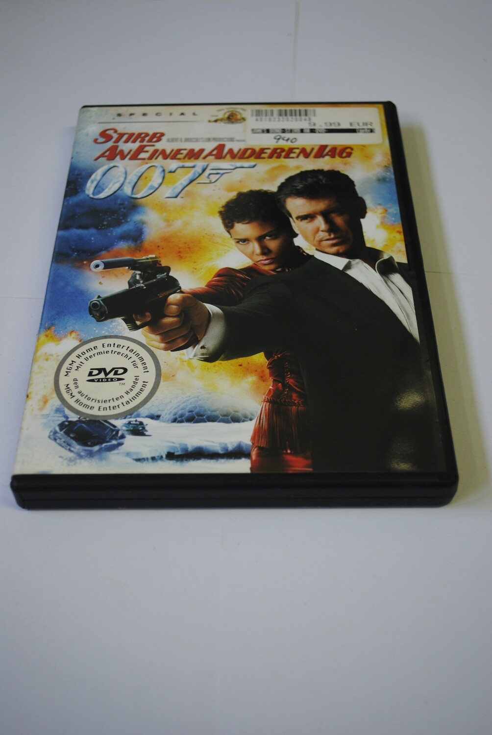 STIRB AN EINEM ANDEREN TAG auf DVD