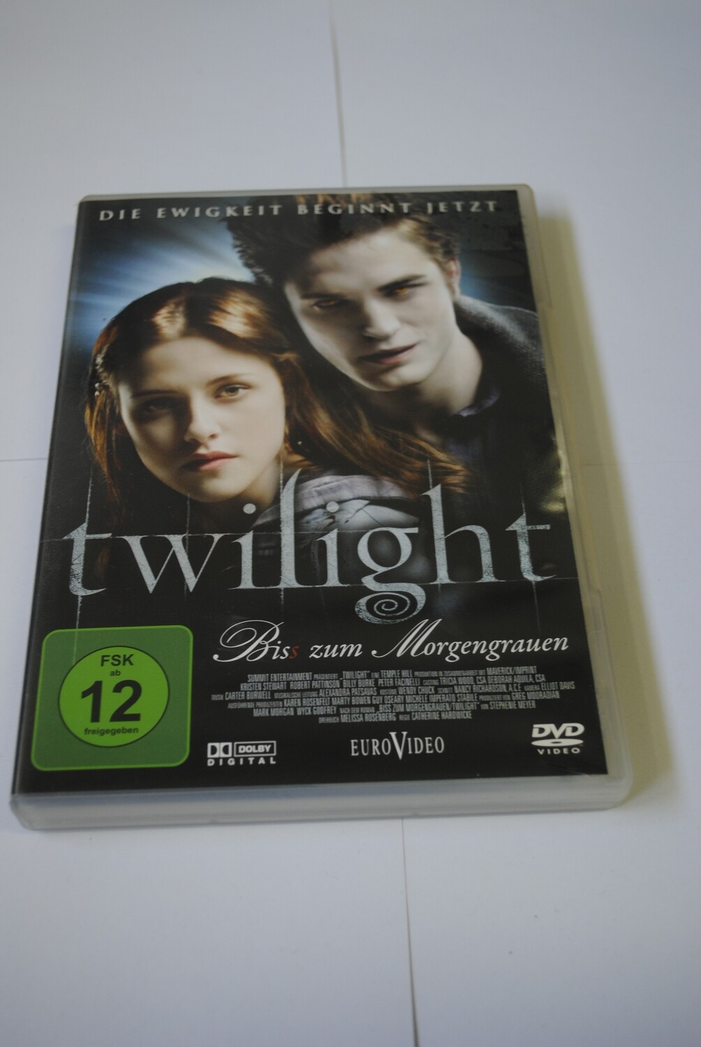 TWILIGHT BIS ZUM MORGENGRAUEN auf DVD
