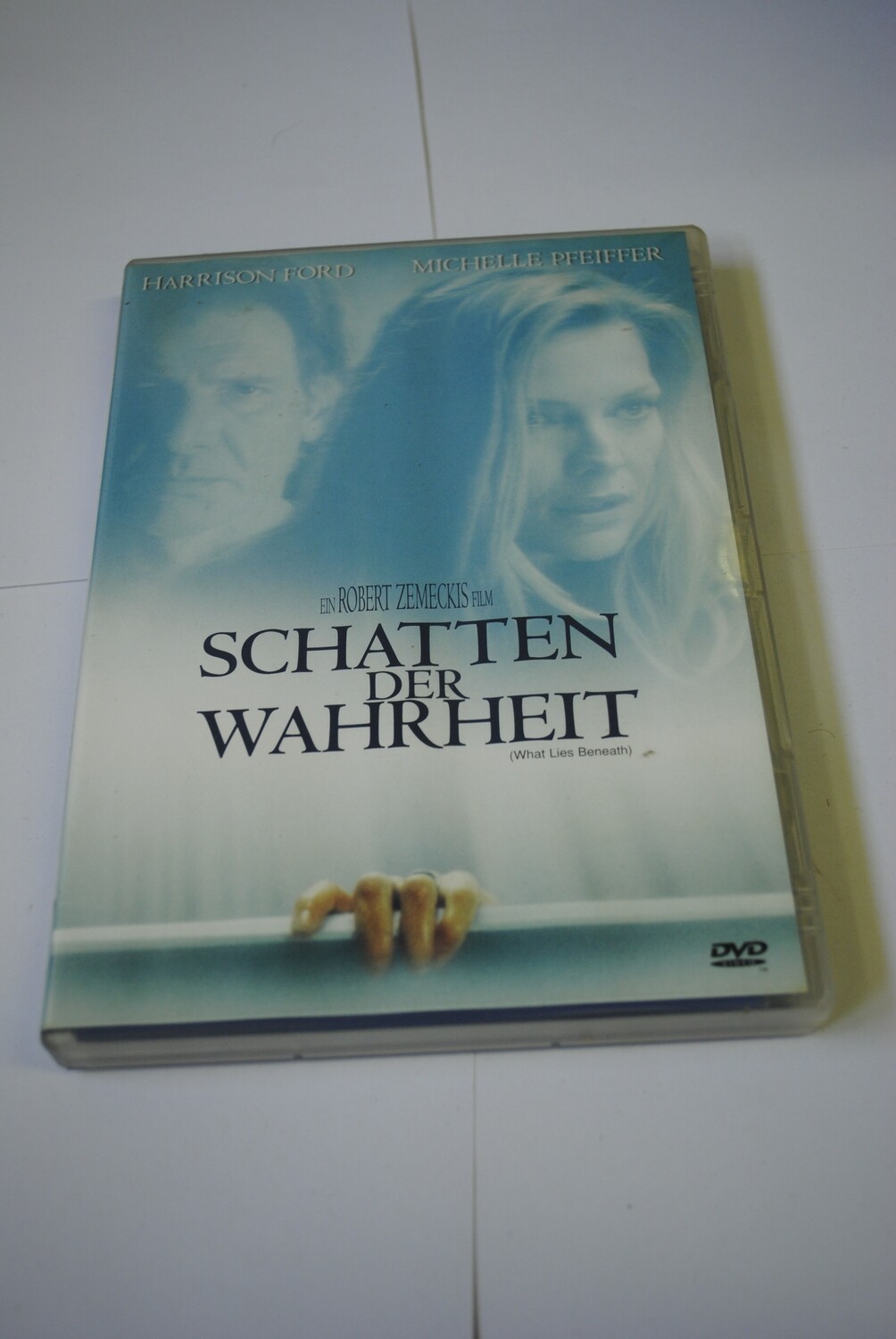 SCHATTEN DER WAHRHEIT auf DVD