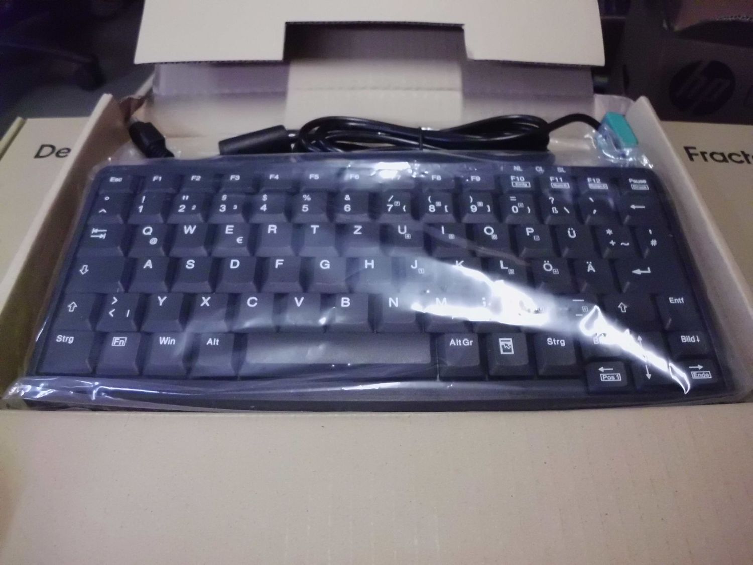 AK-4100-P-B/GE Active Key AK-4100-P Tastatur PS/2 Deutsch