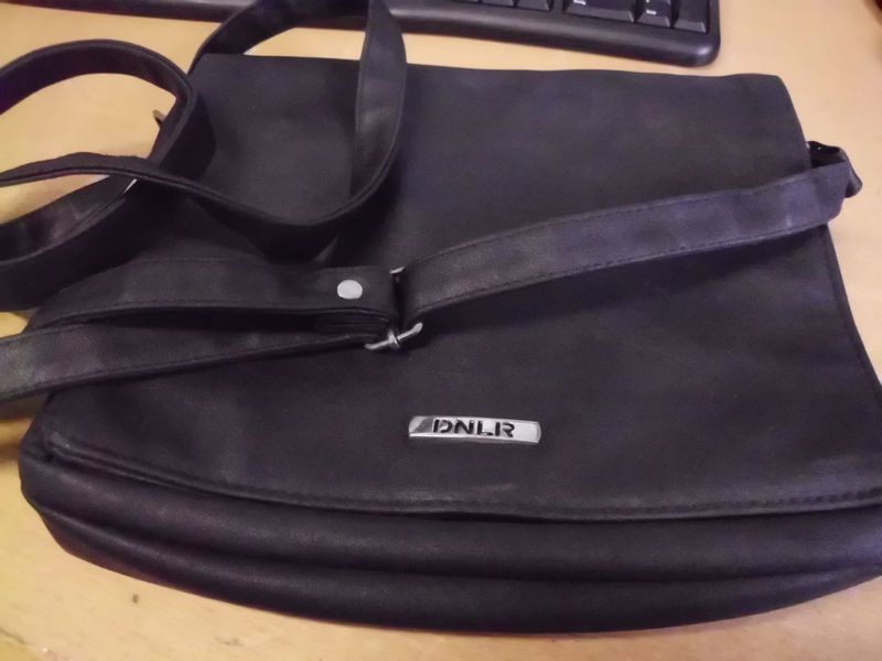 Handtasche schwarz