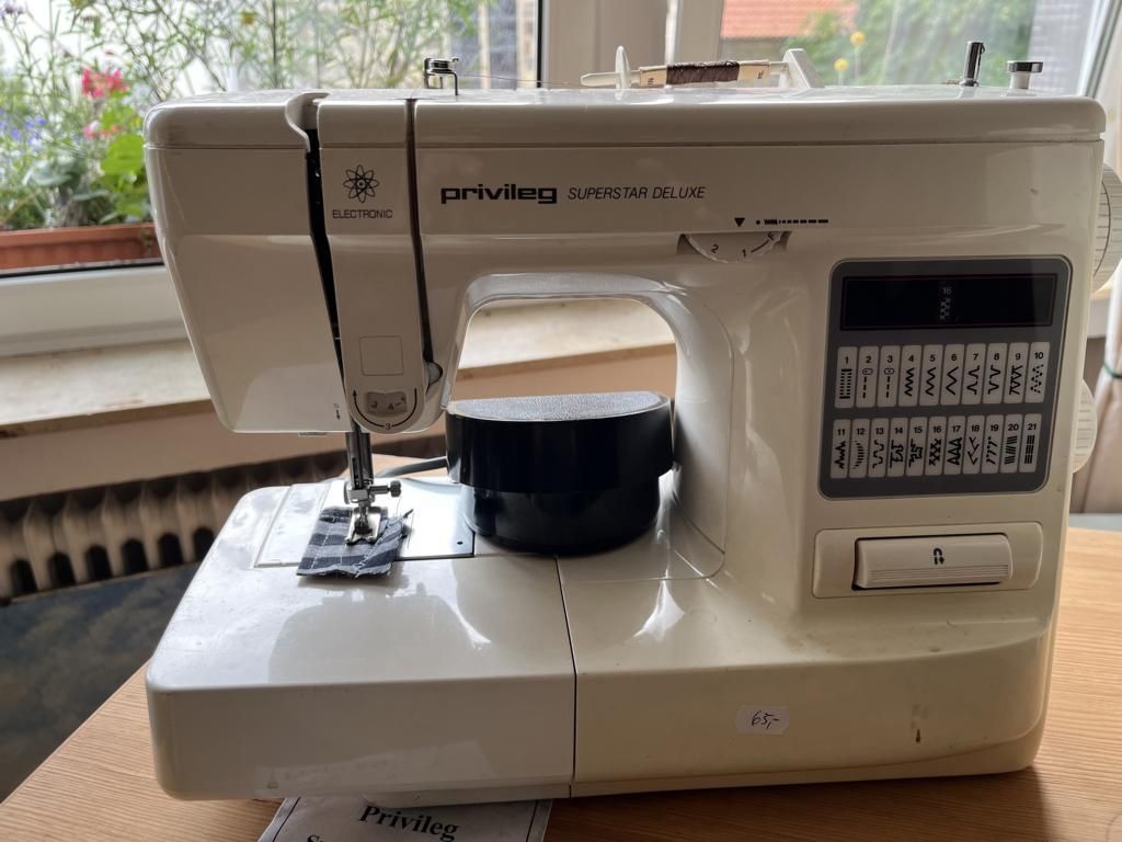 Nähmaschine - Privileg Superstar Deluxe