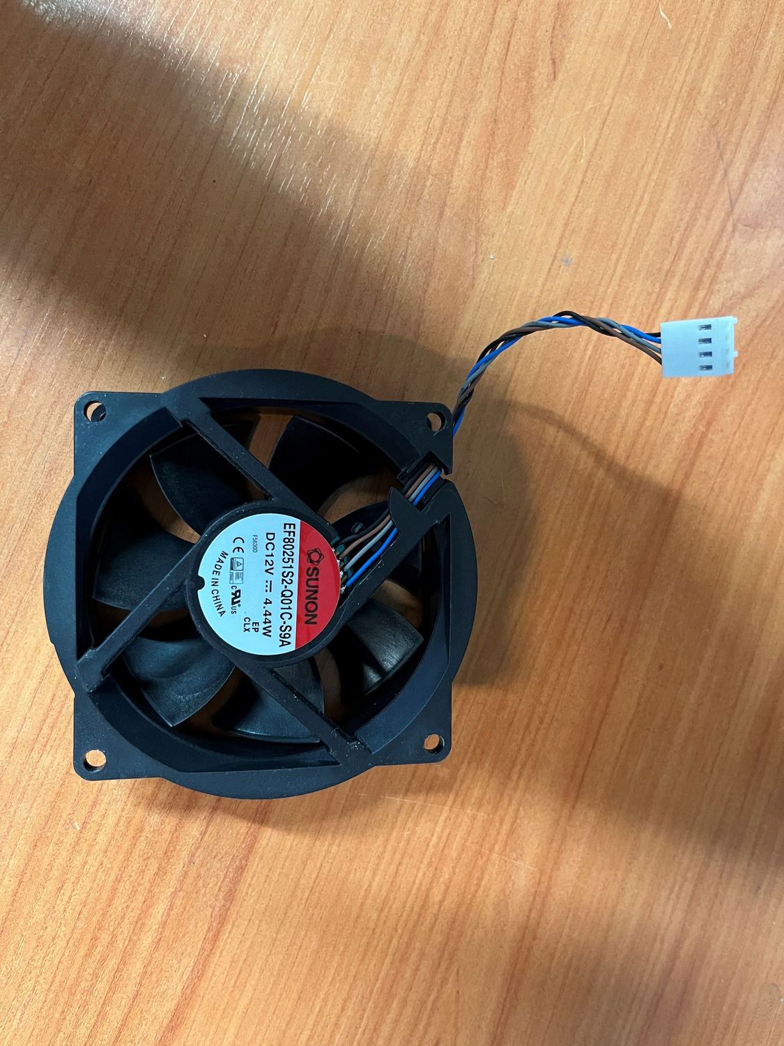 80mm Lüfter 12Volt von Sunon