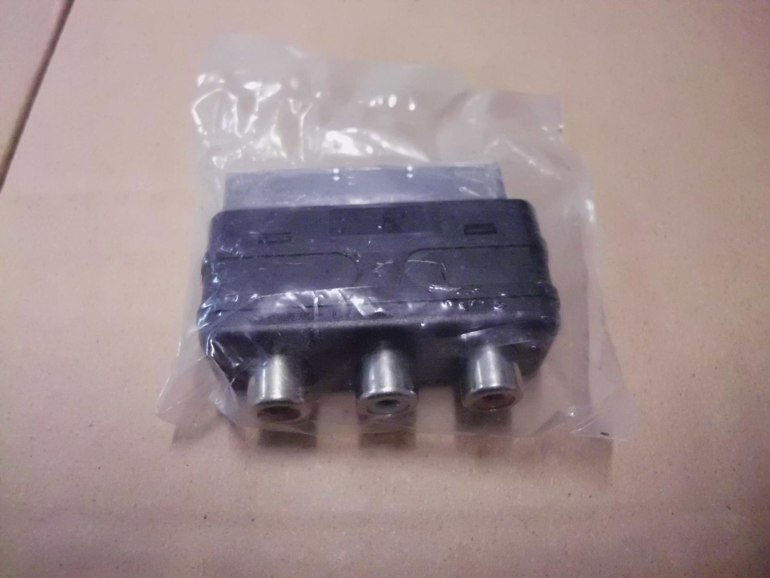 Chinch - SCART Adapter