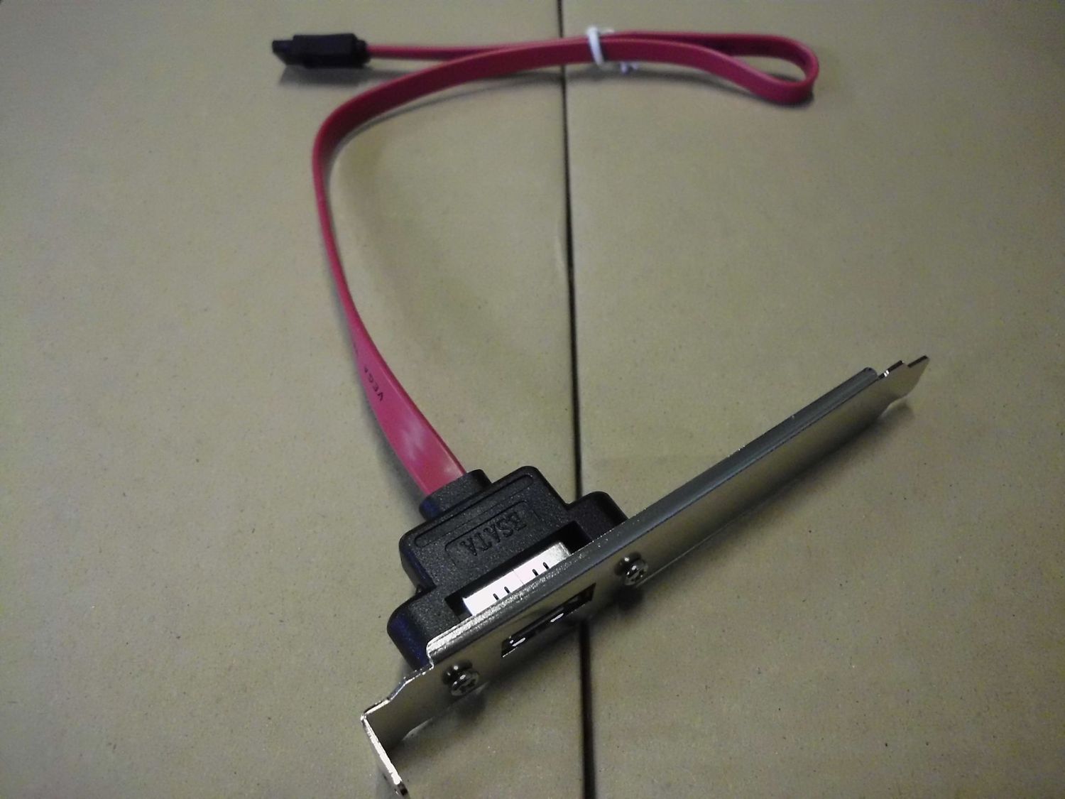 Sata zu eSata Slot-Platte Halterung