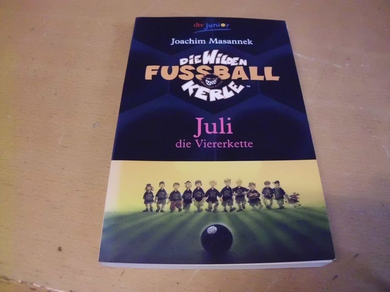 Die Wilden Fussball Kerle - Juli die Viererkette Die Wilden Fussball Kerle - Juli die Viererkette